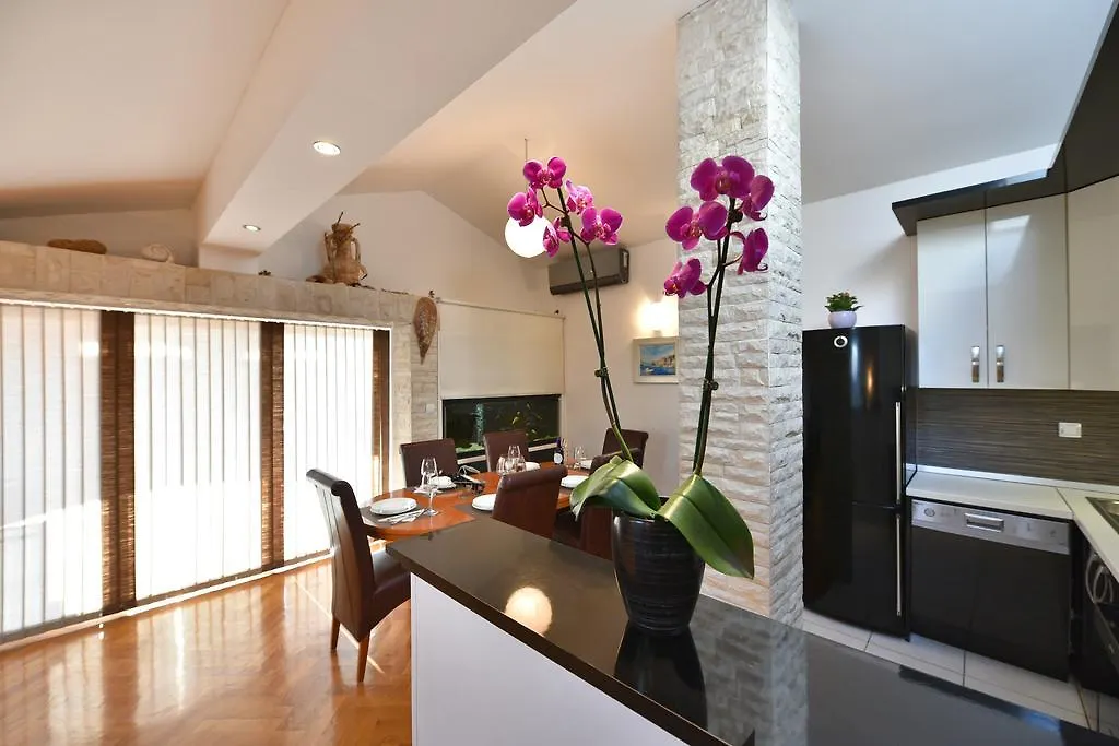 Luxury Apartments Sandra Zadar 0*,  Hırvatistan