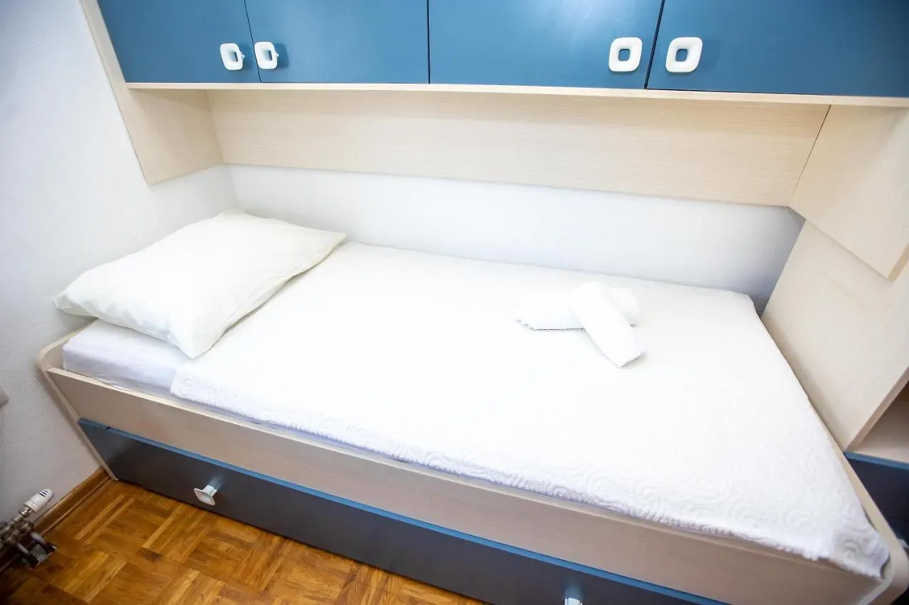 Luxury Apartment Sandra Zadar 0*,