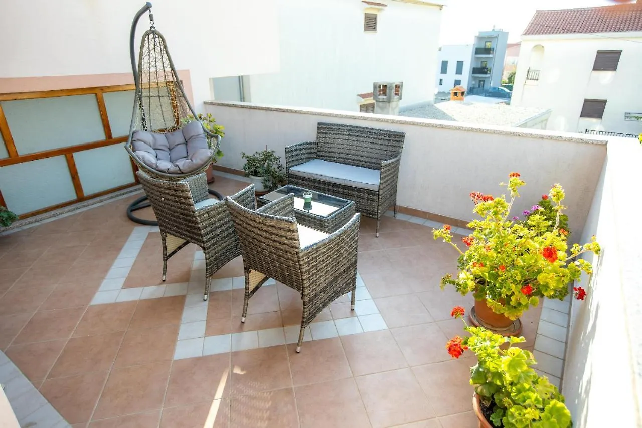 Luxury Apartment Sandra Zadar 0*,