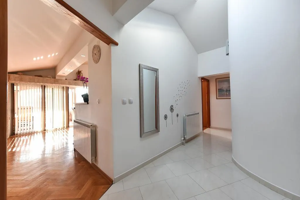 Luxury Apartment Sandra Zadar